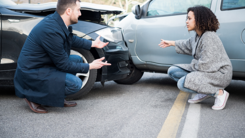 When to Hire the Services of a Car Accident Attorney